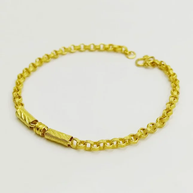 96.5 Thai Gold Bracelet for women length 16.5 CM. weight 1.9 G. GB965 1.9 5 Baiyoke99 Gold Phuket