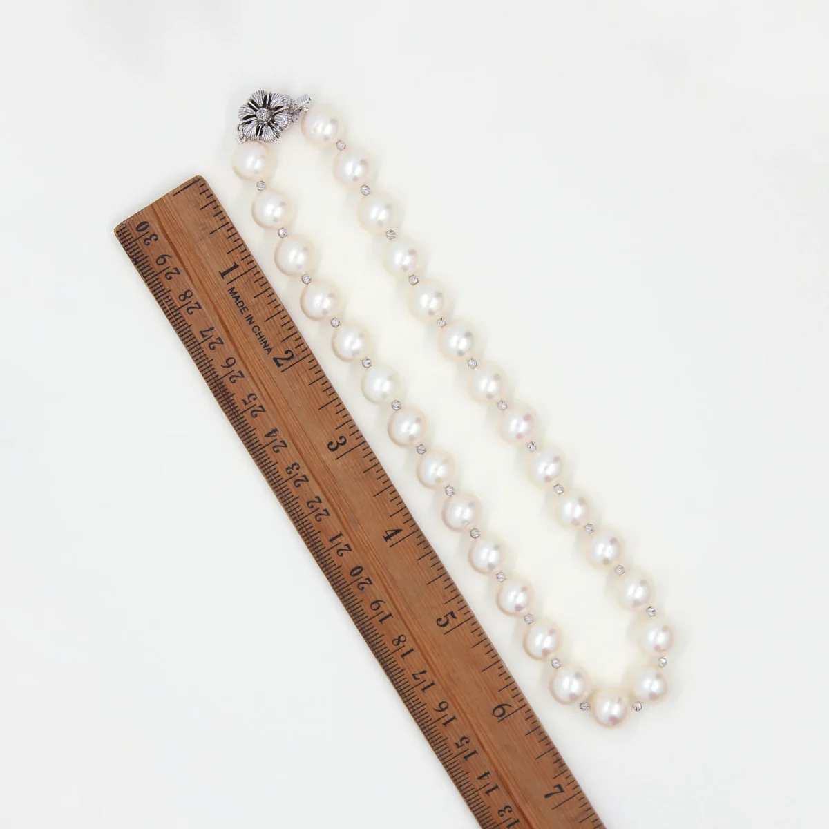 สร้อยคอไข่มุกน้ำจืดแท้ สีขาว 10mm. ยาว 13 นิ้ว