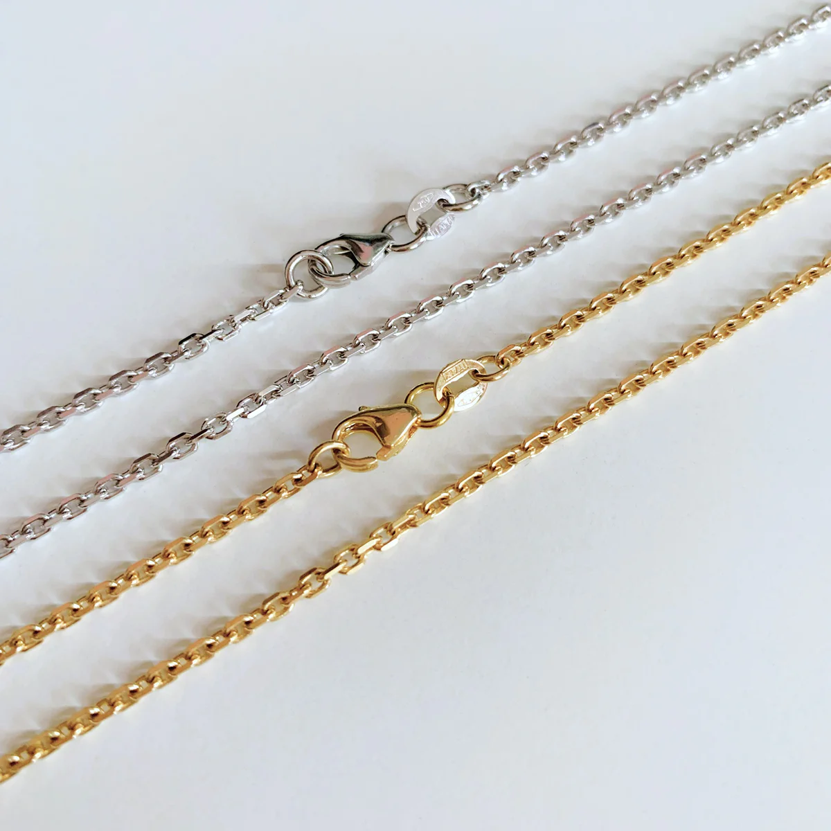 สร้อยคอทองคำแท้18k ทองคำขาว18k (75% gold) ผู้ชาย 2mm ยาว 24นิ้ว GN750-10