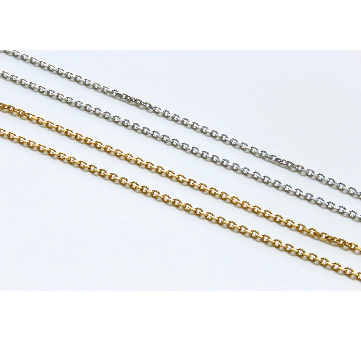 สร้อยคอทองคำแท้18k ทองคำขาว18k (75% gold) ผู้ชาย 2mm ยาว 24นิ้ว GN750-10