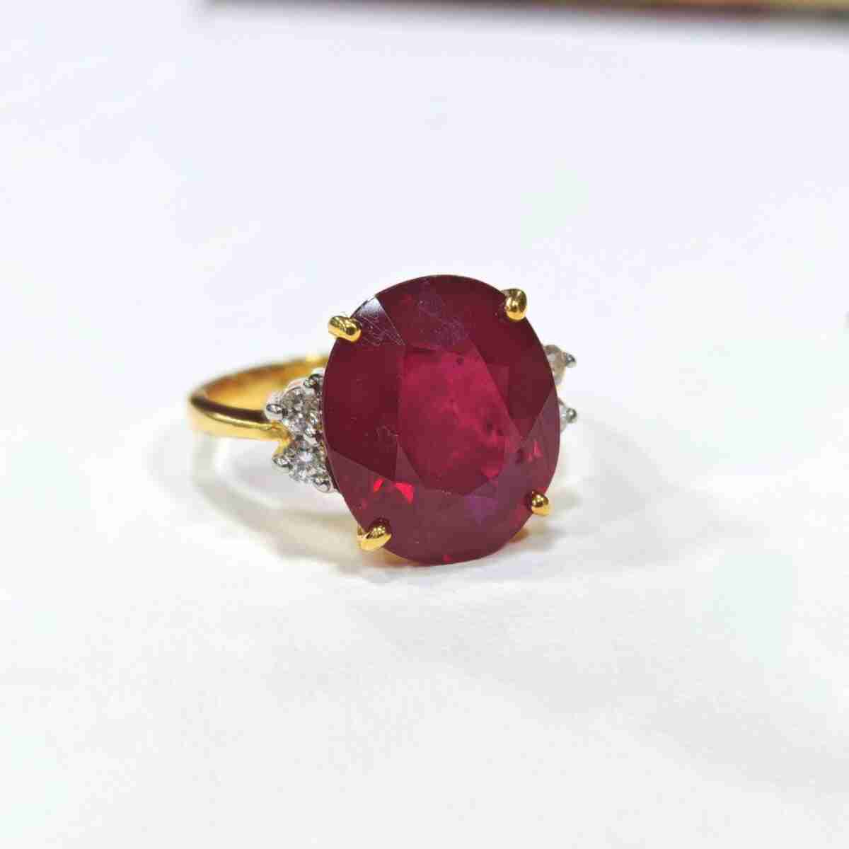 Ruby Ring 18k Gold with Diamond